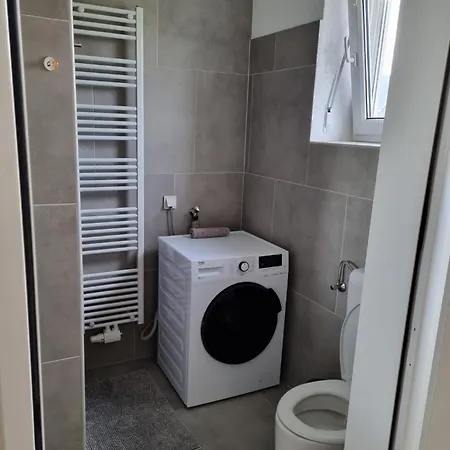 Flataid Apartmenthaus Brauhausstrasse Γκρατς